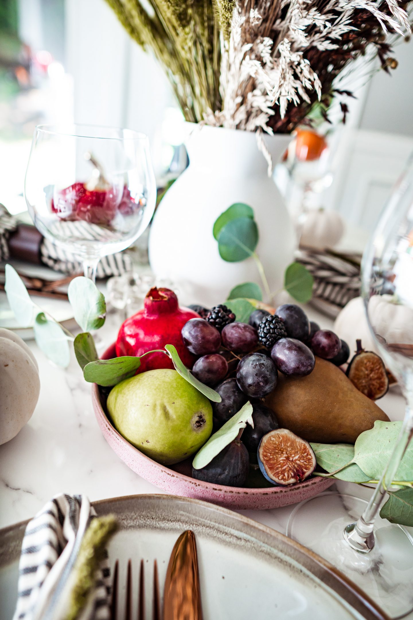 Thanksgiving Tablescape For $100 or Less featured by top Atlanta lifestyle blogger, Hurry in Time